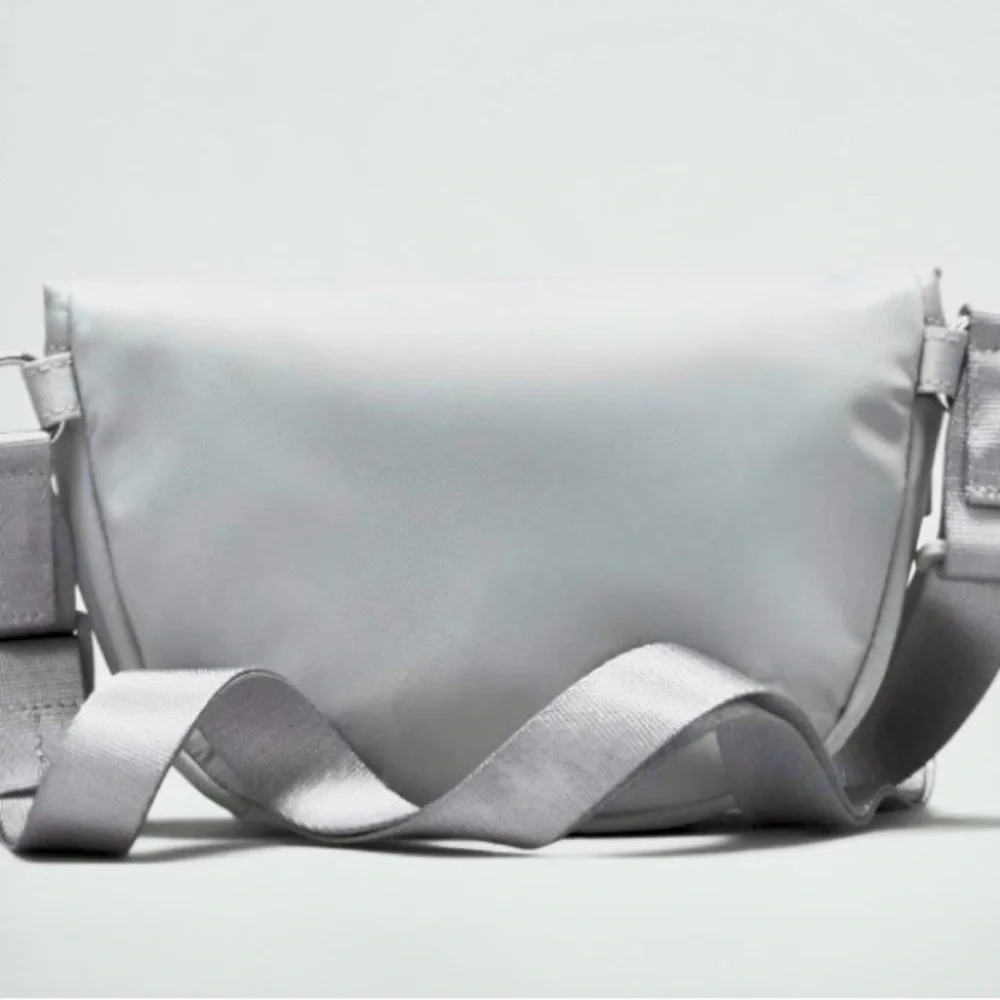 Lululemon All Night Festival Bag *Micro - Picture 2 of 9